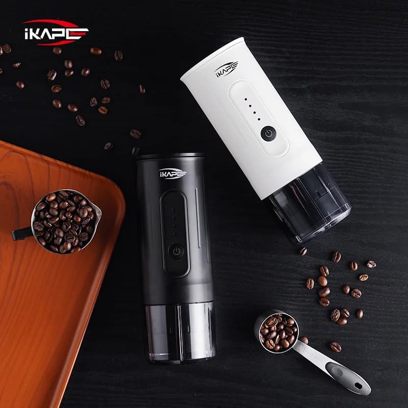 Macchina da caffè manuale portatile per capsule e caffè macinato